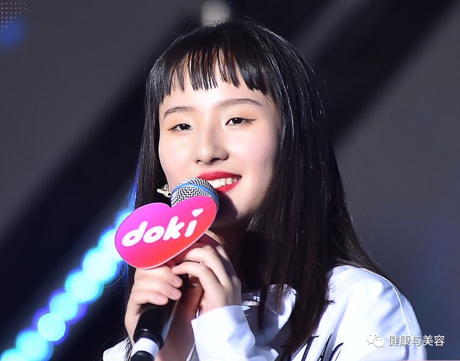 明日之子孟美岐搭配,明日之子孟美岐皮裤