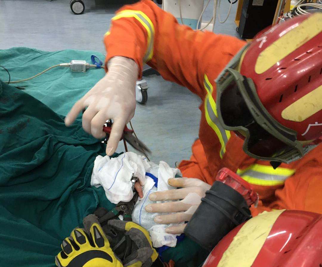 银戒指儿童,银戒指治宝宝惊吓