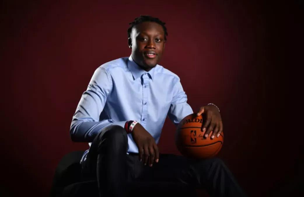 敦布亚的选秀,塞古·敦布亚和字母哥