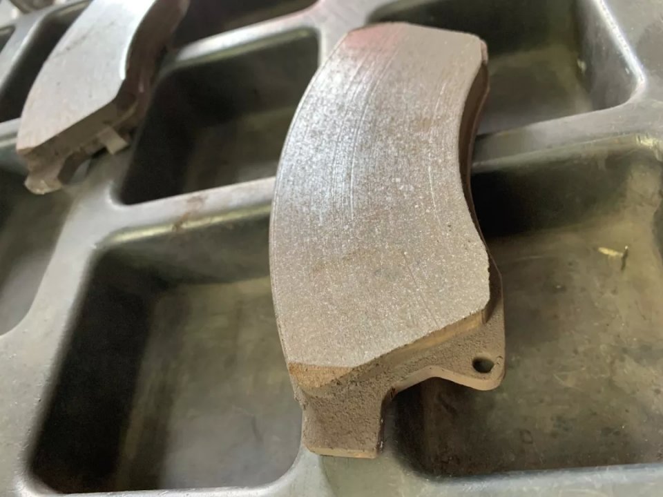 刹车系统出问题,刹车系统有问题怎么检修