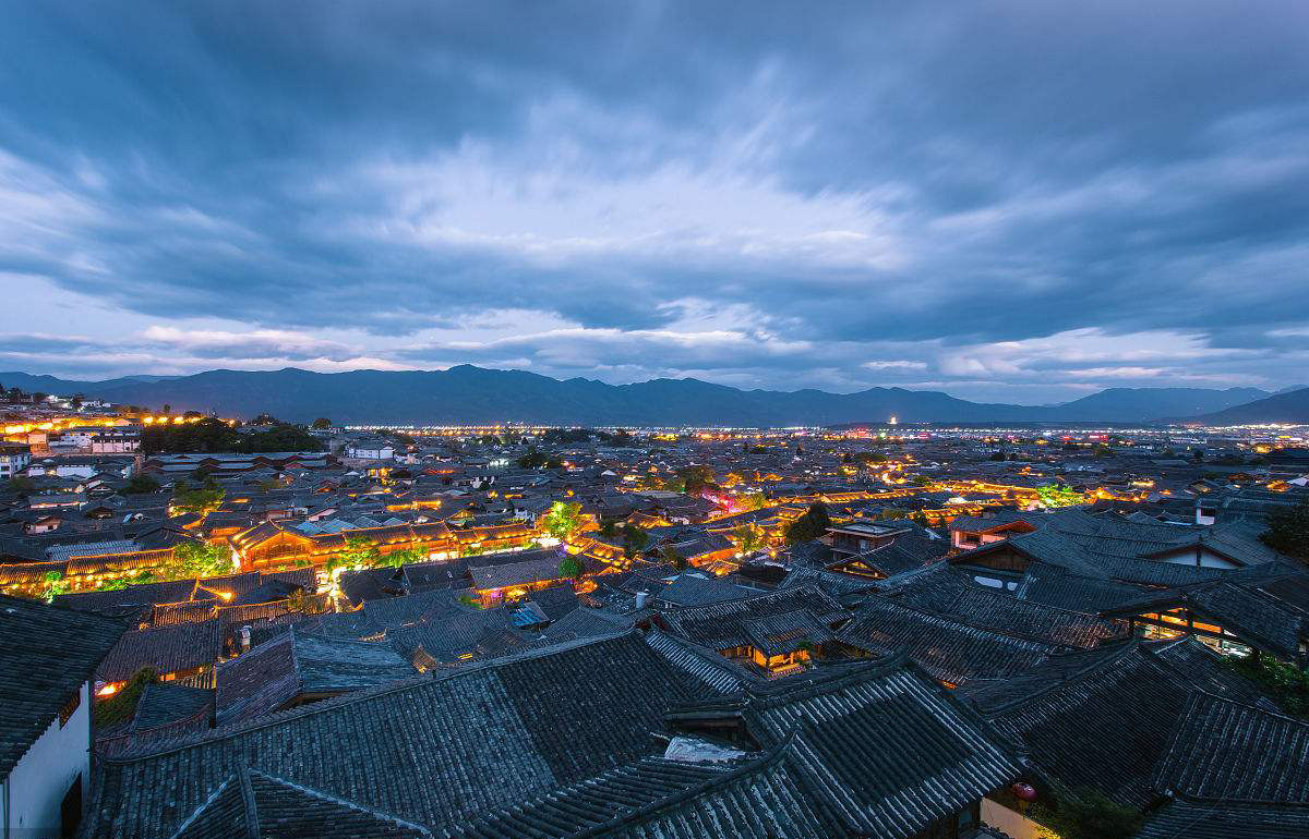 丽江纳西客栈视频,丽江黑龙潭纳西客栈