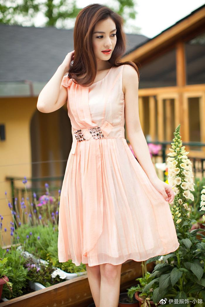 秋水伊人女装正品尾货,秋水伊人2022秋款女装