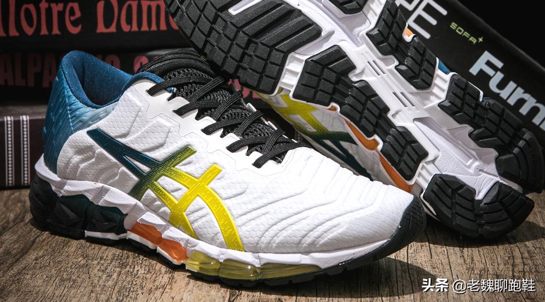 缓震极限高不容易踩实的缓震跑鞋,跑鞋推荐性价比前十名缓震