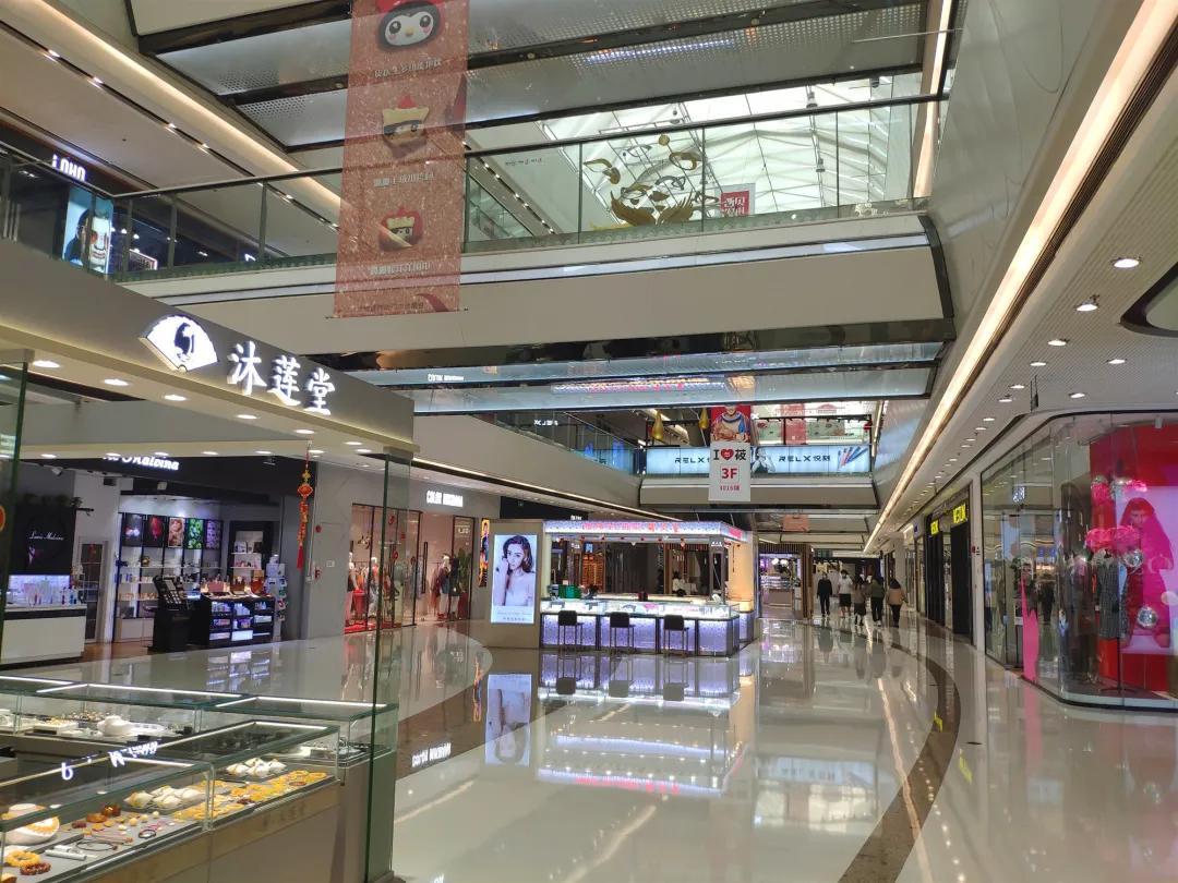 小编探万博|走近战“疫”下的万博百态