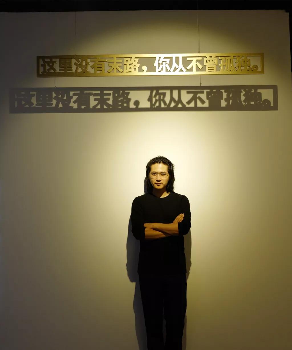 韩寒现在怎样了,沈腾韩寒没人接机完整版