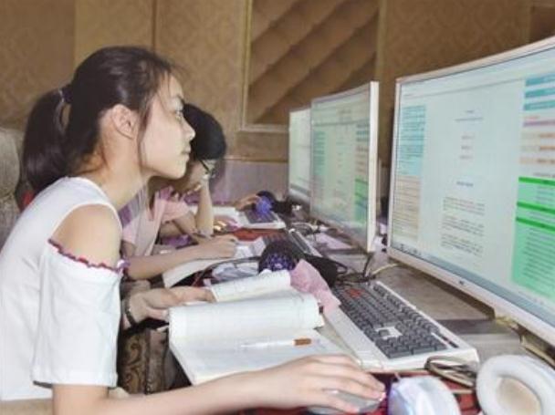 文科生的春天8大好就业方向,文科生近几年较好找工作的专业