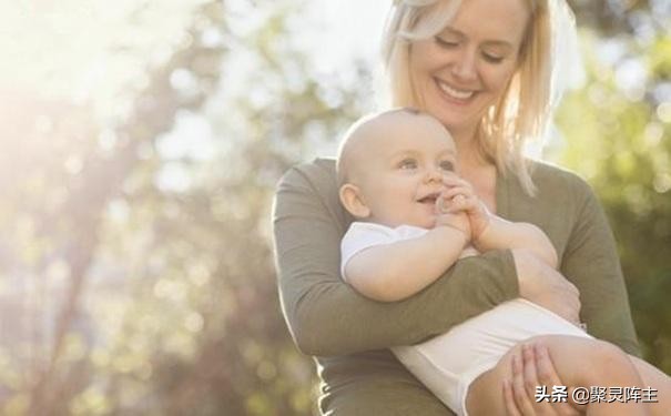 给你们推荐几款带娃必备大件好物,实用不鸡肋的8件带娃好物