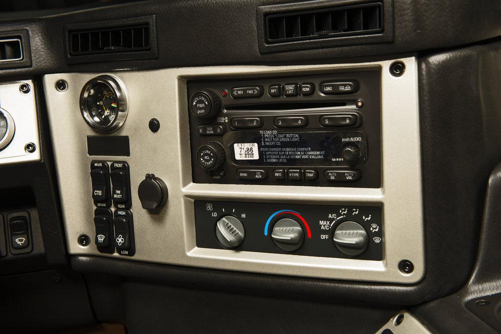 东风猛士和悍马h1谁越野能力强,东风猛士悍马模型