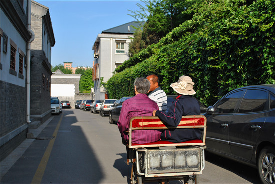 老年旅游团跑路,旅行社规避老年人风险