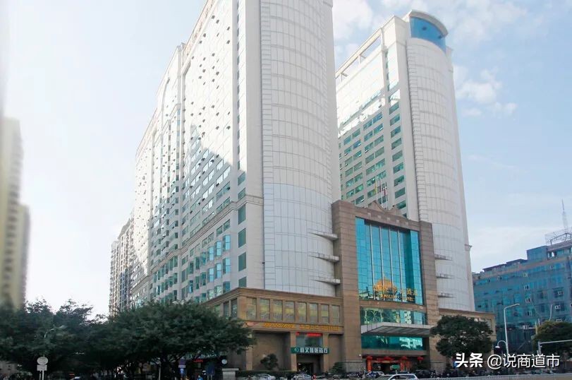 摇身一变成二手房出售！阿波罗大酒店变形记