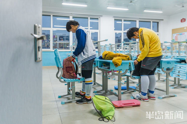 姐妹花校园足球,校园姐妹花组合图片