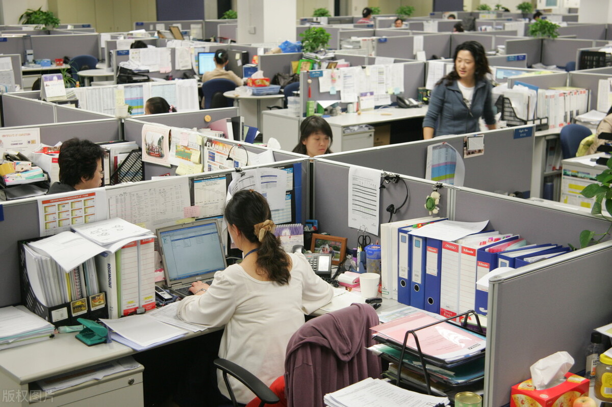 得了痔疮又是学生怎么避免久坐,痔疮手术后久站久坐不能超过多久