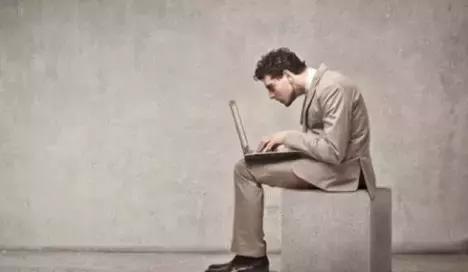 25岁女程序员如何逆袭,女程序员的出路和前景