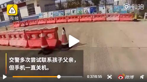 孩子一哭就哄和不哄,孩子一哭怎么哄也不听怎么办