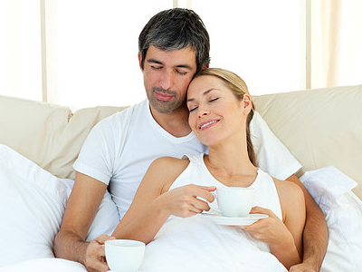 浜у悗澶氫箙鍙互鍜屽疂瀹濈潯,浜у悗澶氫箙鍙互鍦ㄤ竴璧峰潗鏈堝瓙