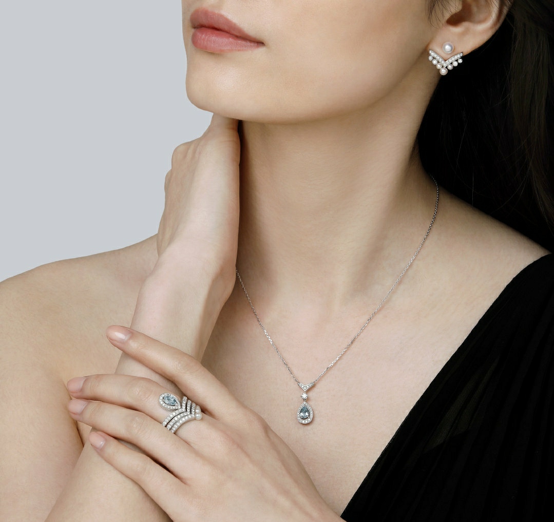 买钻戒保值还是黄金保值,买钻戒颜色重要还是净度重要