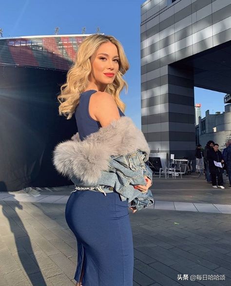 撩翻500w意大利人的性感体育女主播！1张照片，圈粉百万！