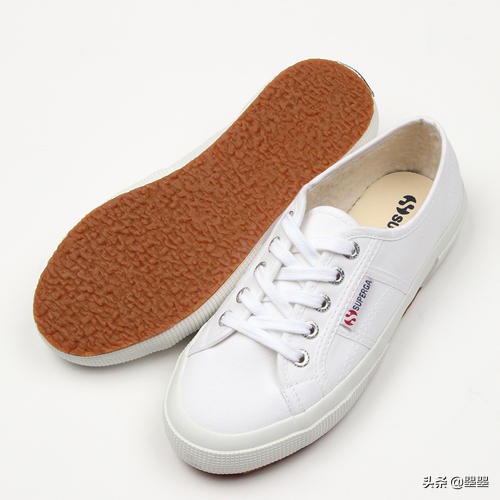 男人穿麦昆帆布鞋,男人穿帆布鞋好吗
