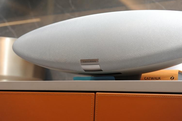 声音完美主义者分享桌面王者BW宝华韦健Zeppelin齐柏林飞艇音响