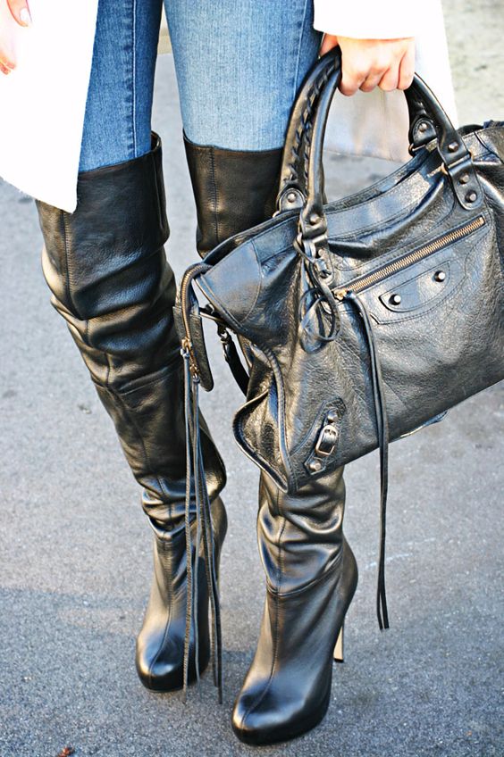 balenciaga新款机车包,balenciaga机车包