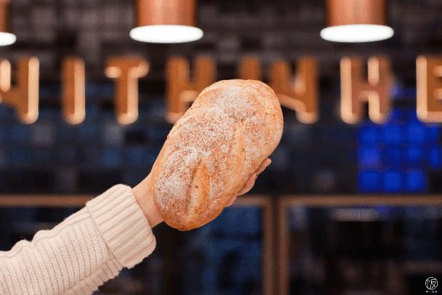 啧啧啧~都是面包，原麦山丘你又搞特殊！