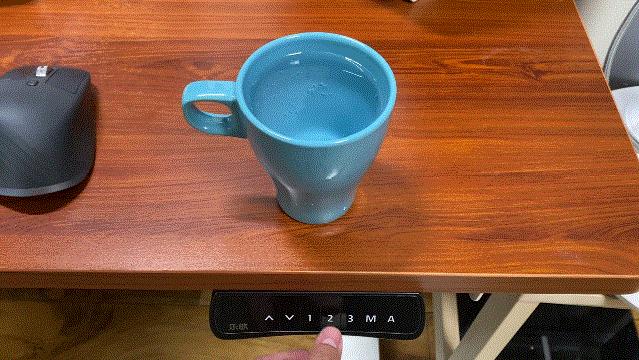 打造理想的居家办公环境:乐歌升降桌/台+明基灯具晒单