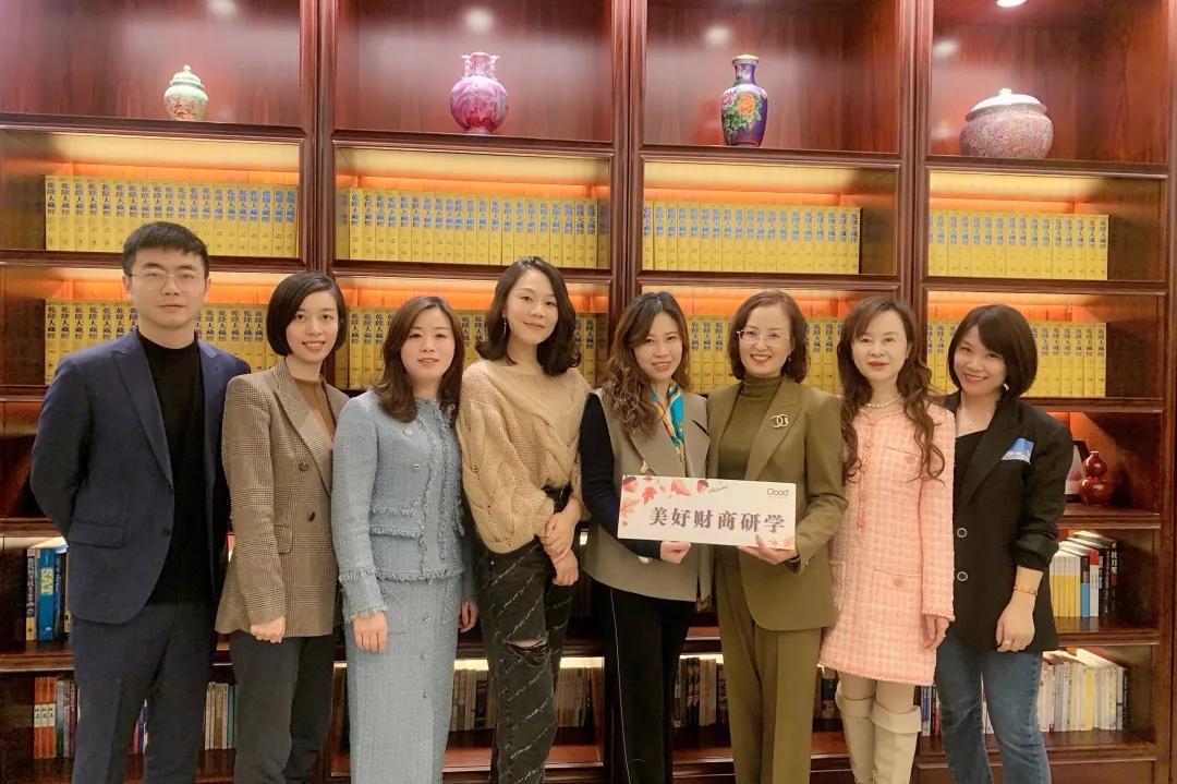 新姿态·新认知·新能量|美好财商研学2班同学一起邂逅青年艺术