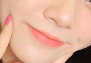 想涂口红又没有口红怎么办,亮色口红和哑光口红怎么选