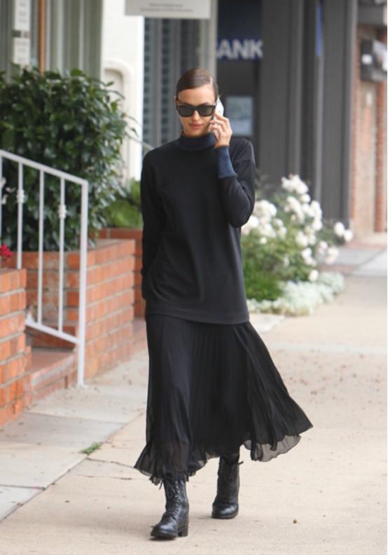 快get百搭卫衣穿出时髦和前卫,怎么把颜色鲜亮的卫衣穿出时尚感