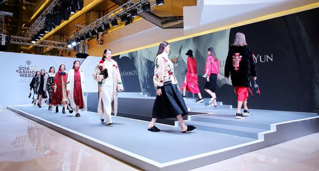 双十一了大家都在通宵购物吧,双十一都在逛淘宝