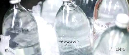 云川：全球最贵5款矿泉水，喝一口，半辆跑车钱没了