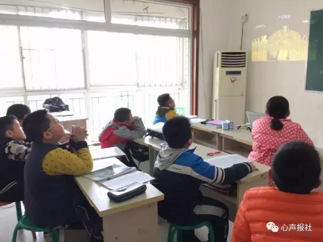 温暖一双手四年级作文,一双温暖的手作文600字