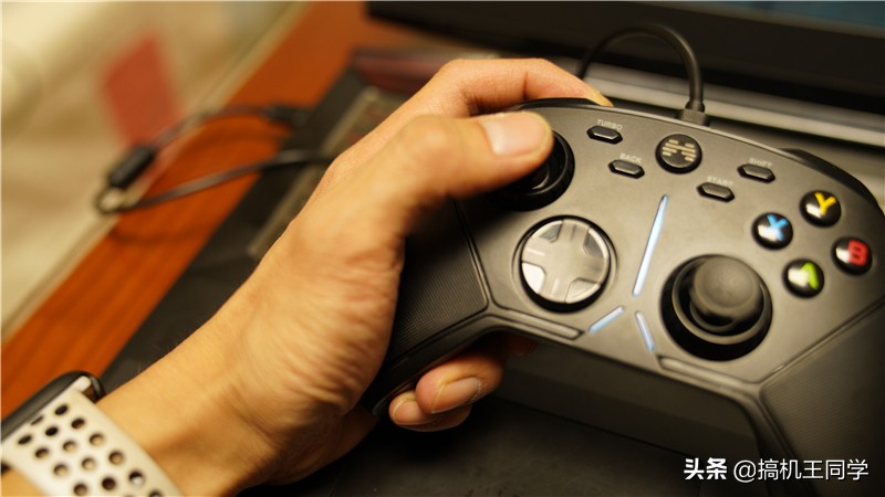 北通阿修罗3游戏测评,北通阿修罗3适合pc吗