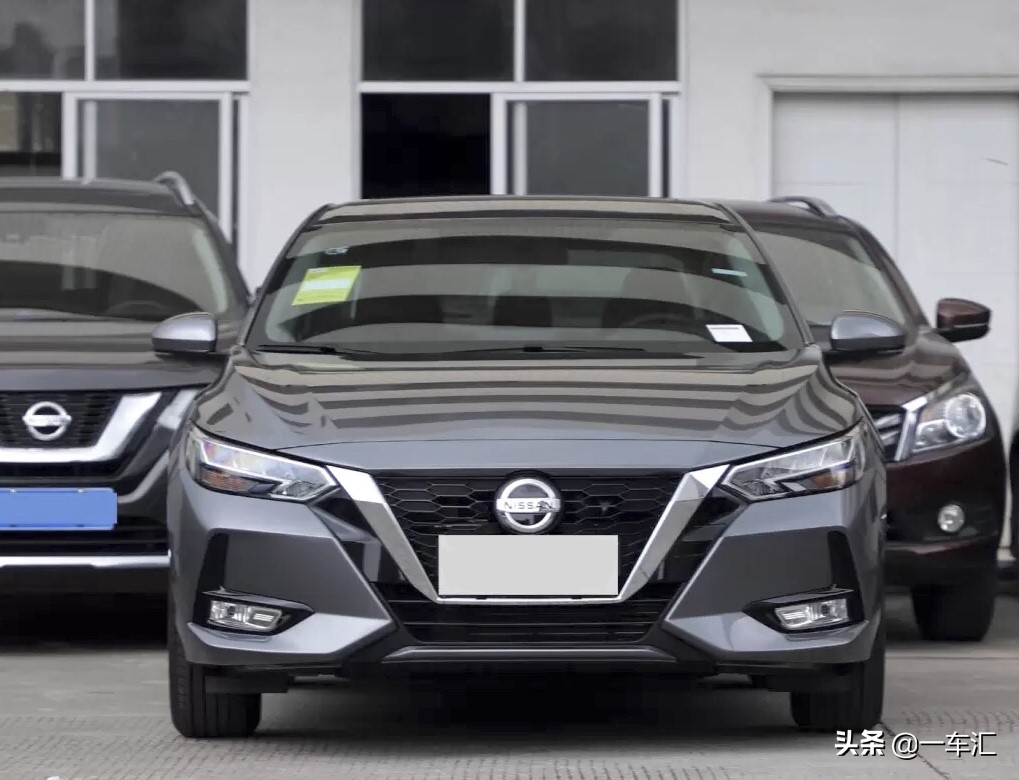 2017年日产轩逸次顶配,12万手动新轩逸