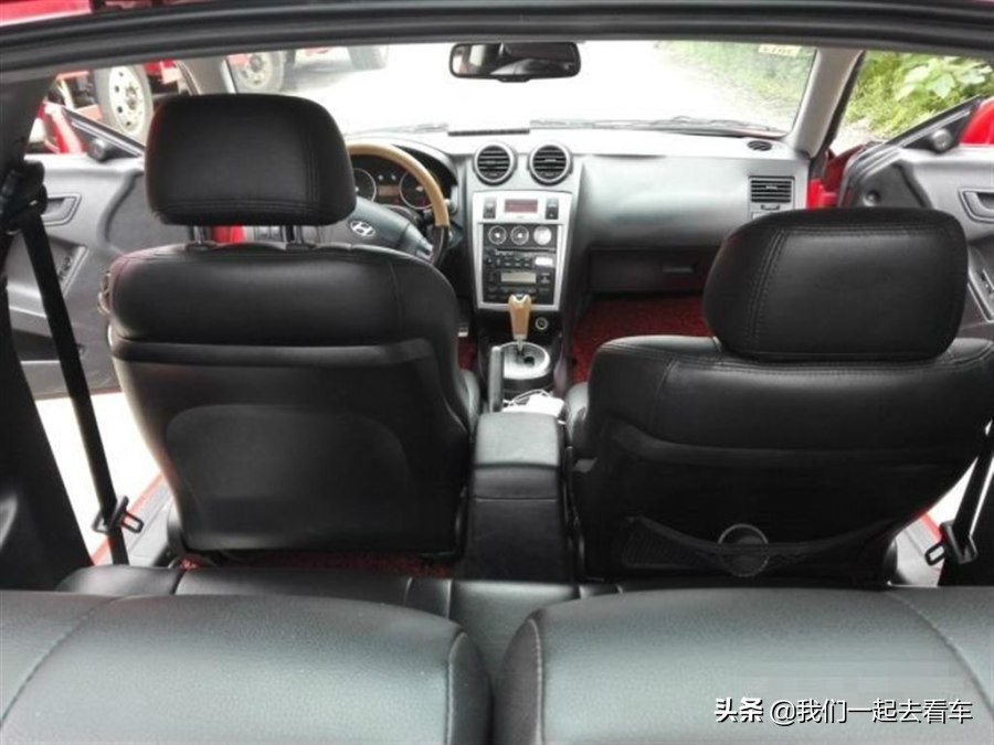 农村小伙花5万买合资车,农村小伙花40万买摩托车