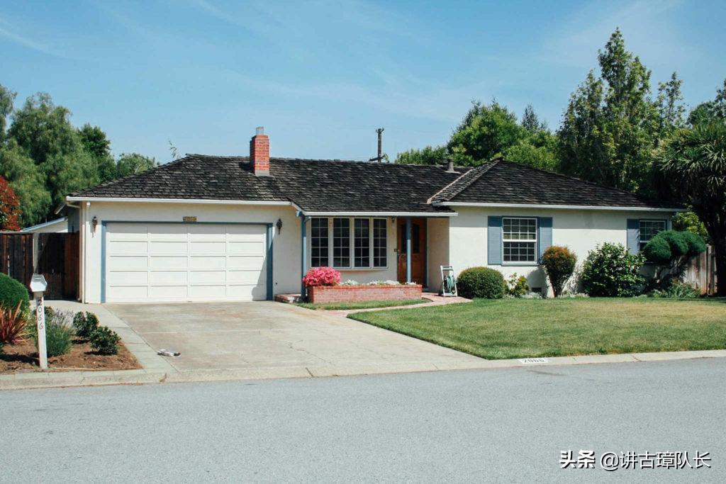 苹果创始人乔布斯简介,苹果创始人乔布斯身价多少