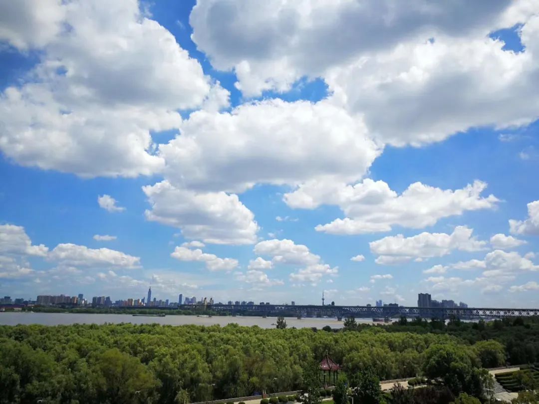 最美城市滨江生态岸线,江滩风景太美了