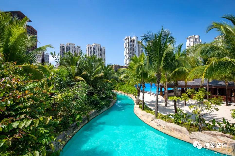 这里是集酒店、商场、餐饮、游乐园、探险王国一体的三亚度假酒店
