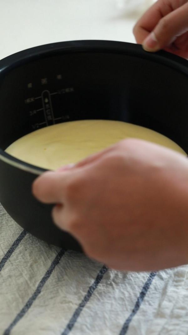 电饭锅做馒头蛋糕的方法,用电饭锅做蛋糕简单方法不用烤箱