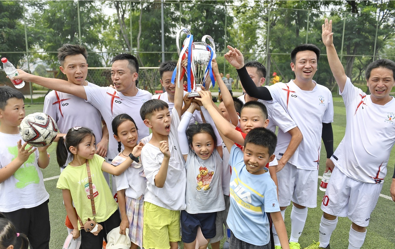成都天府新区小学足球联赛,泡桐树小学天府校区足球联赛