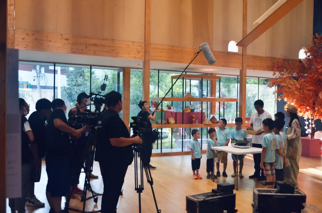 大地风景乡村振兴实验基地大吉祥村迎来本草小象馆加盟