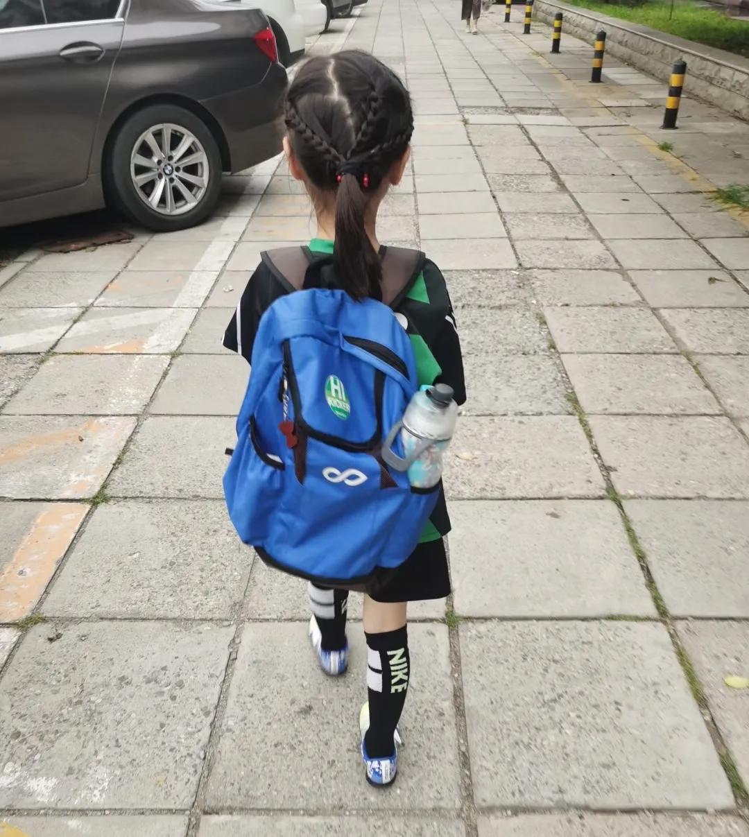 家长必读|每天踢球风吹日晒的，你还有个“女孩儿样”吗？