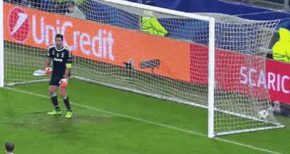 球星生涯五大进球,盘点球星们不可思议的进球