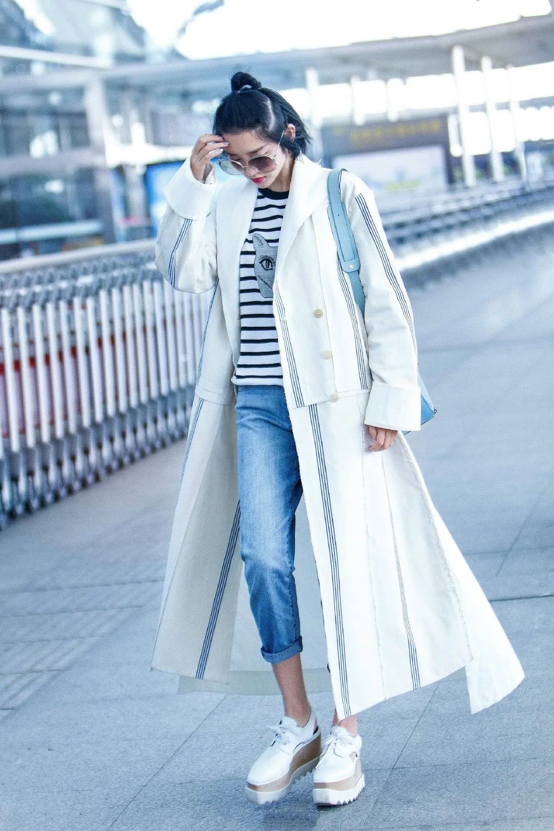 蕾哈娜菠萝纹的服装,蕾哈娜服装品牌