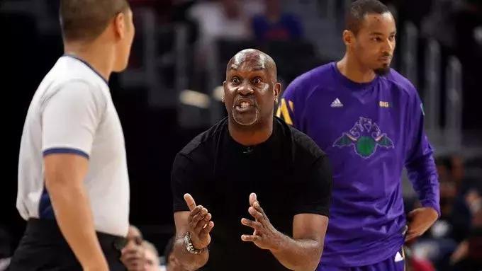 这项球场大爷集体狂欢的联赛，要靠拢NBA还想走向全世界