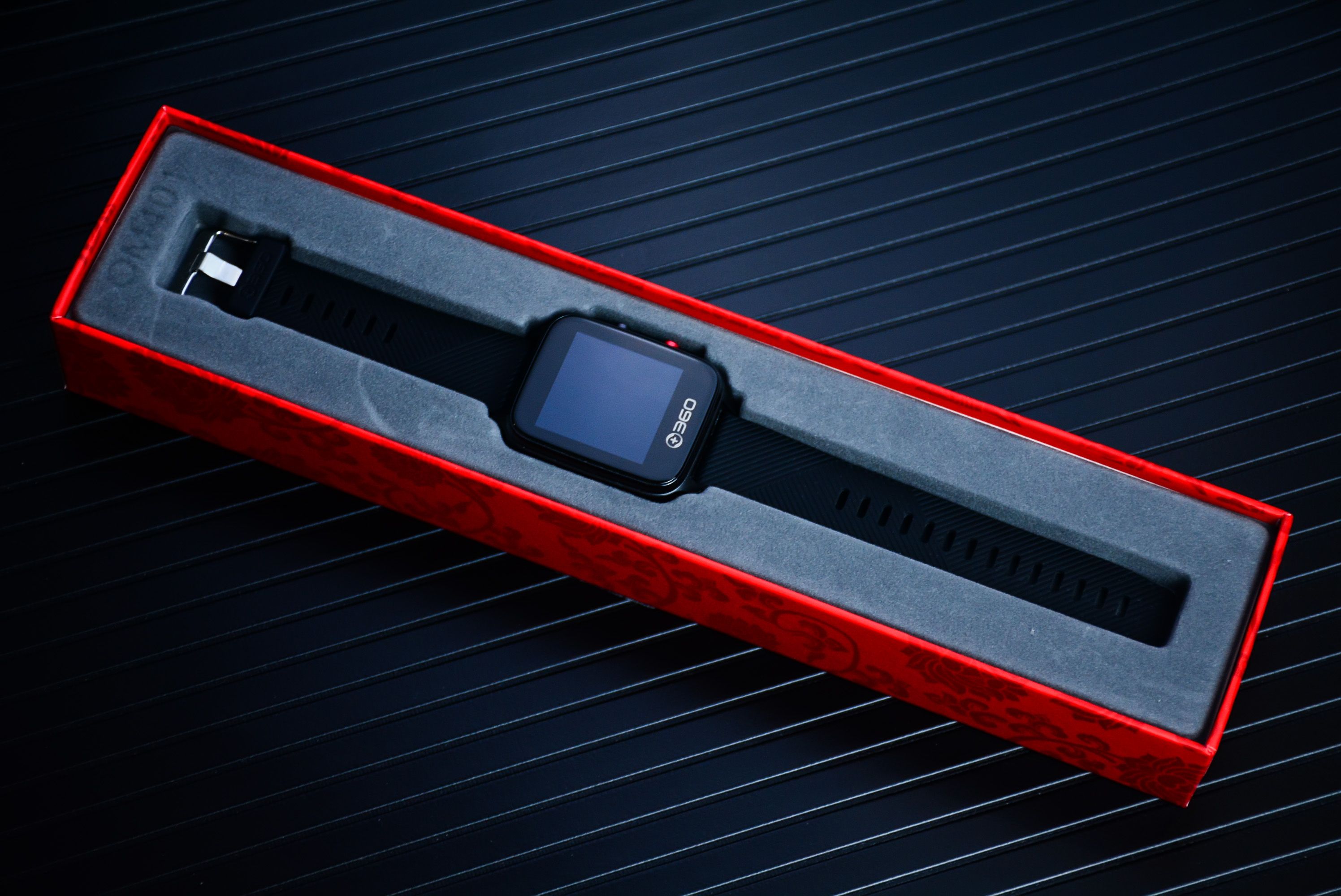 周鸿祎360手表,360智能手表开箱