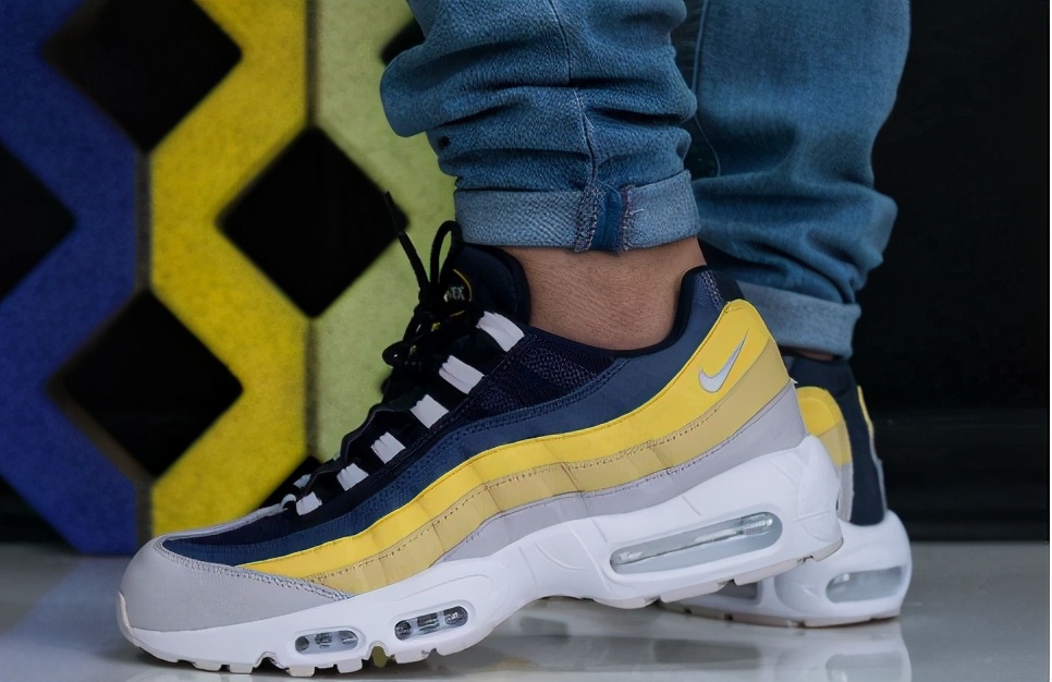 耐克品牌故事!NIKE品牌发展史耐克经典款式