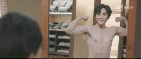 羞耻爆表！这男星演少女太上头，看得我藏在被窝连刷10集