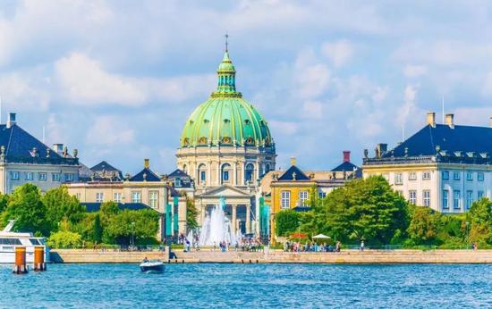 鐨囧鐨勫ア鍗庝笌灏婅吹,涓栫晫鐨囧寰$敤娓呭崟