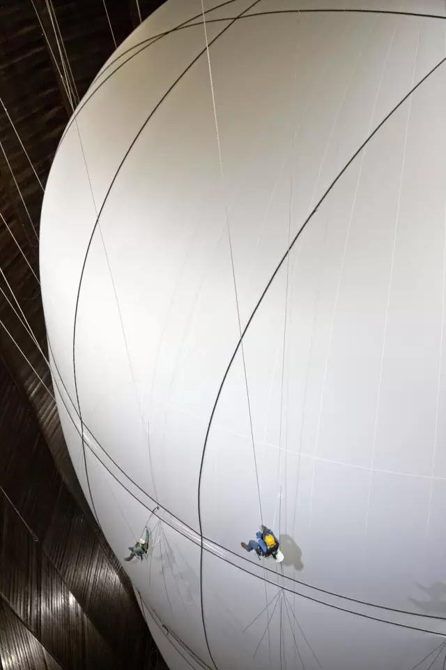 这对夫妇的设计,尺度实在是太大了!